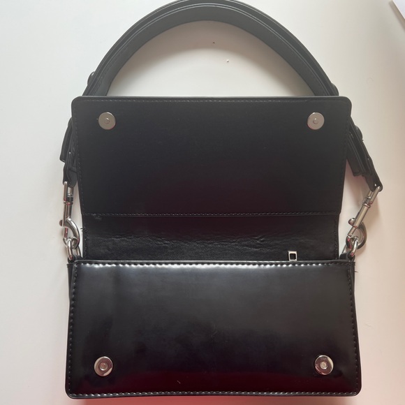 ZARA: Black shoulder bag with flap - Picture 4 of 9